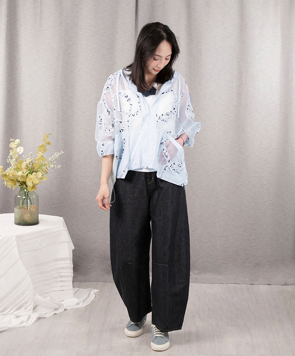 C`EST MOIJEU  率行字母提花透膚連帽外套